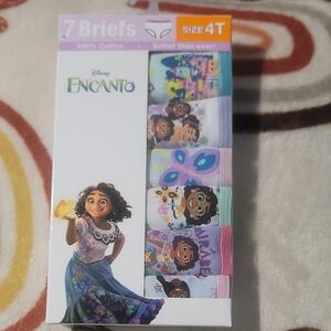 NWT Disney Encanto Girls' 7 Briefs Set Size 4T